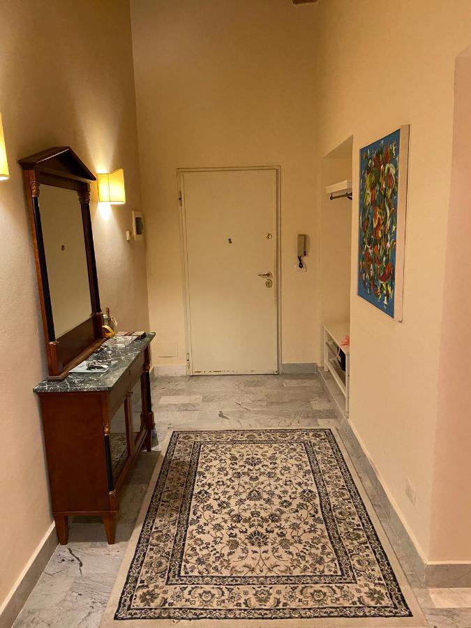 Renovated Apartment With 3 Bedrooms In An Historic Palazzo Between Port And Old Town Ливорно Экстерьер фото