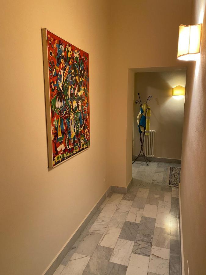 Renovated Apartment With 3 Bedrooms In An Historic Palazzo Between Port And Old Town Ливорно Экстерьер фото