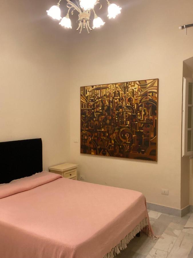 Renovated Apartment With 3 Bedrooms In An Historic Palazzo Between Port And Old Town Ливорно Экстерьер фото